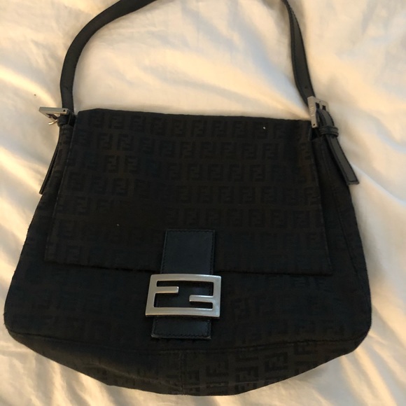 FENDI Mamma Baguette - Picture 2 of 9